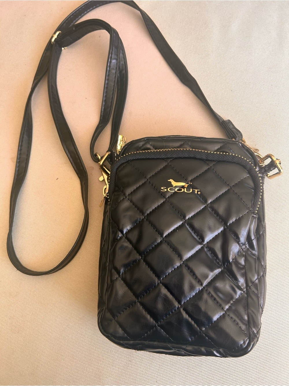 Scout Micromanager Crossbody Bag Black Quilted Mini Travelcore Preppy Casual EUC